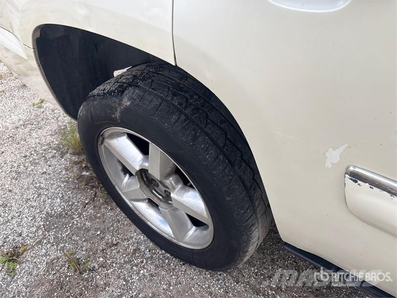 Chevrolet Tahoe LT Otomobiller