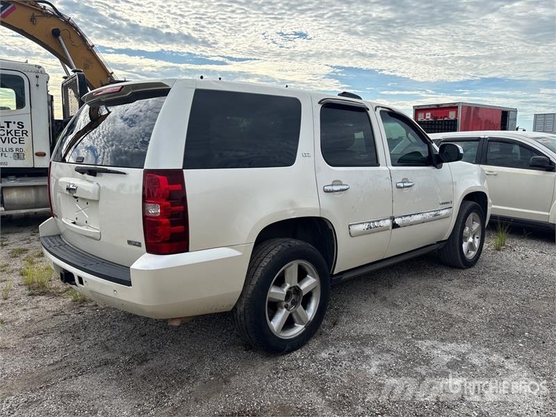 Chevrolet Tahoe LT Otomobiller