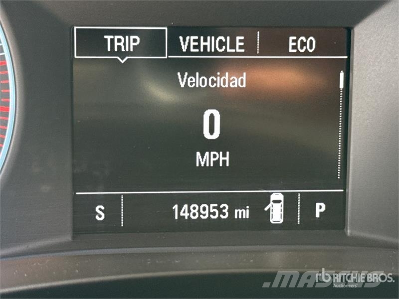Chevrolet Traverse 2WD SUV Automašīnas