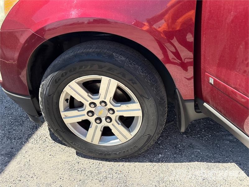 Chevrolet Traverse LT 2WD SUV Avtomobili
