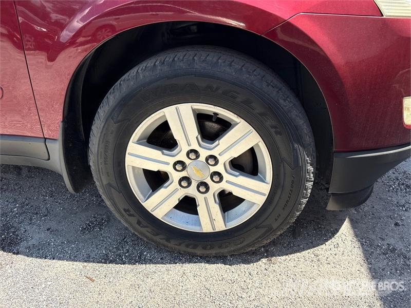 Chevrolet Traverse LT 2WD SUV Avtomobili