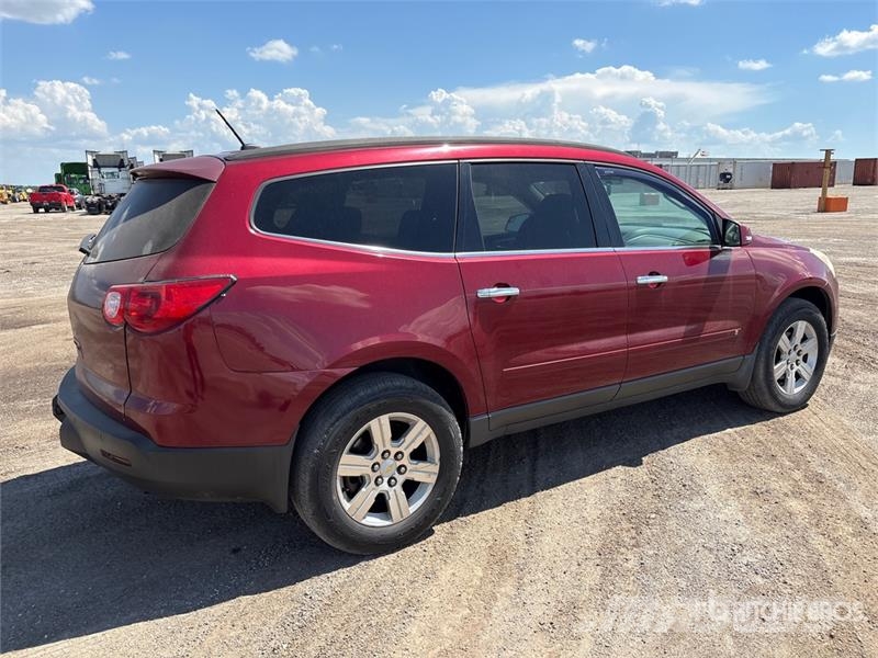 Chevrolet Traverse LT 2WD SUV Avtomobili