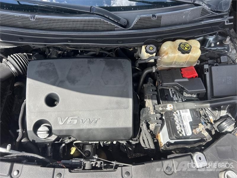 Chevrolet Traverse LT AWD SUV 汽车