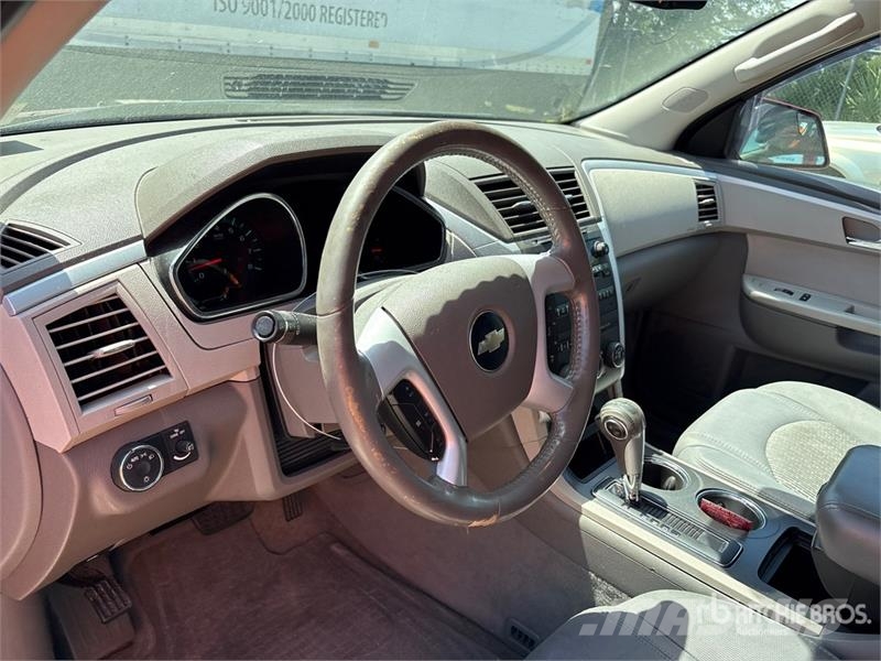 Chevrolet Traverse LT 2WD SUV Avtomobili