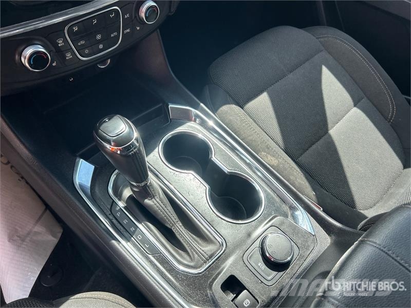 Chevrolet Traverse LT AWD SUV 汽车
