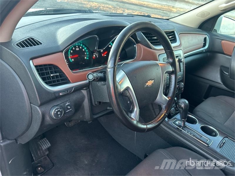 Chevrolet Traverse SUV Lengvieji automobiliai