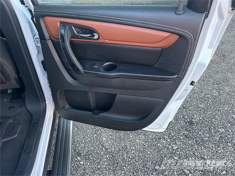 Chevrolet Traverse SUV Lengvieji automobiliai