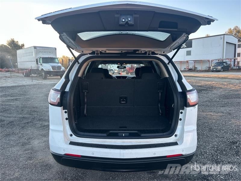 Chevrolet Traverse SUV Lengvieji automobiliai
