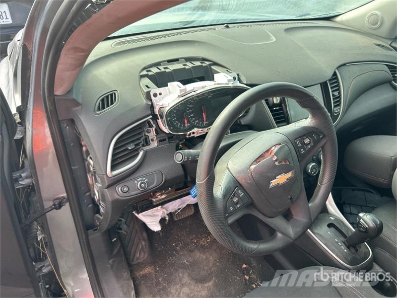 Chevrolet Trax 2WD SUV (Inoperable) Otomobiller