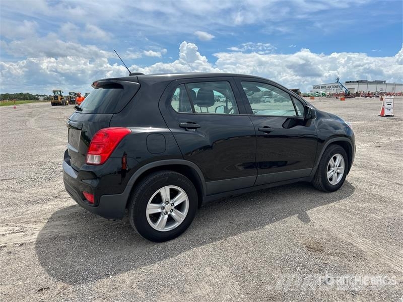Chevrolet Trax 2WD SUV Samochody osobowe