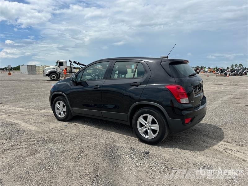 Chevrolet Trax 2WD SUV Samochody osobowe