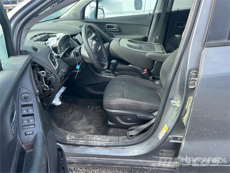 Chevrolet Trax 2WD SUV (Inoperable) Otomobiller