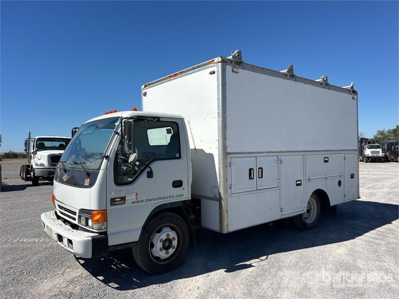 Chevrolet W45042 4x2 Moving Van Truck Skapbiler