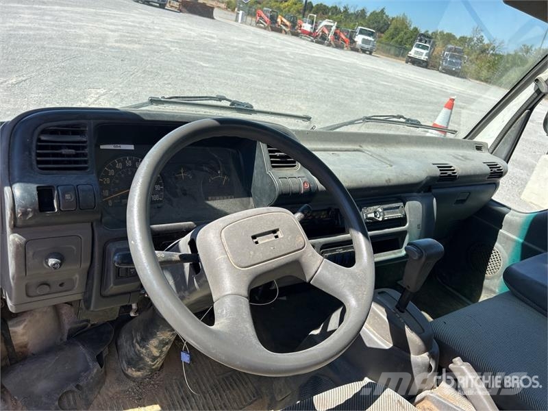 Chevrolet W45042 4x2 Moving Van Truck Skapbiler