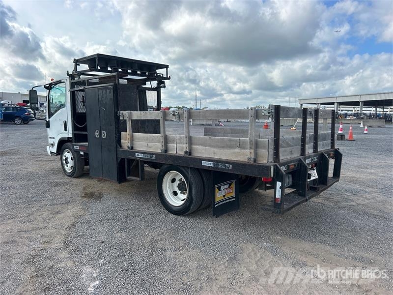 Chevrolet W5500HD 4x2 Flatbed Truck Pritschenwagen/Pritschenwagen mit Seitenklappe