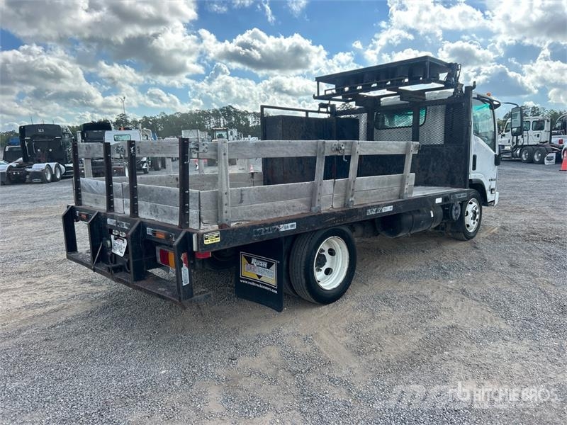 Chevrolet W5500HD 4x2 Flatbed Truck Pritschenwagen/Pritschenwagen mit Seitenklappe