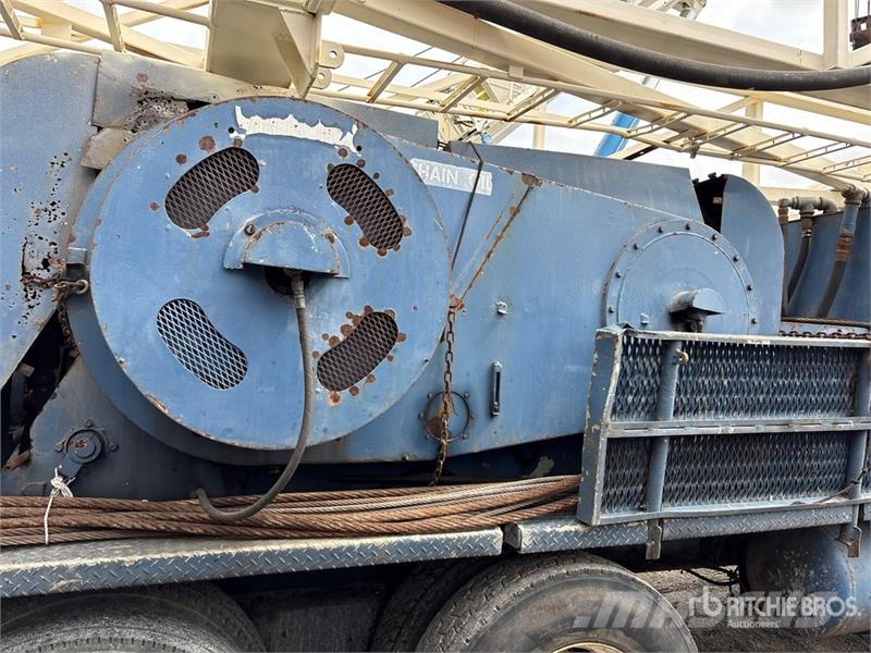 Chicago Mfg. 201-1353A 10x4 Work Over Rig Procesapparatuur en machines