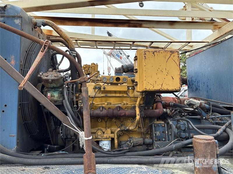 Chicago Mfg. 201-1353A 10x4 Work Over Rig Procesapparatuur en machines