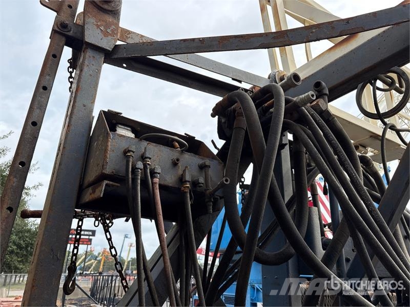 Chicago Mfg. 201-1353A 10x4 Work Over Rig Procesapparatuur en machines
