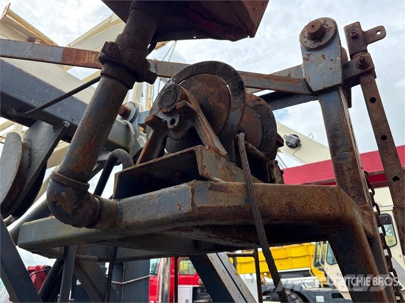 Chicago Mfg. 201-1353A 10x4 Work Over Rig Procesapparatuur en machines