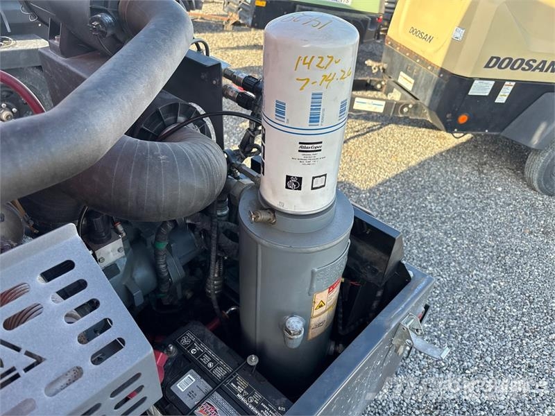 Chicago Pneumatic 185 CFM 185 cfm Mobile Air Compressor Compressors