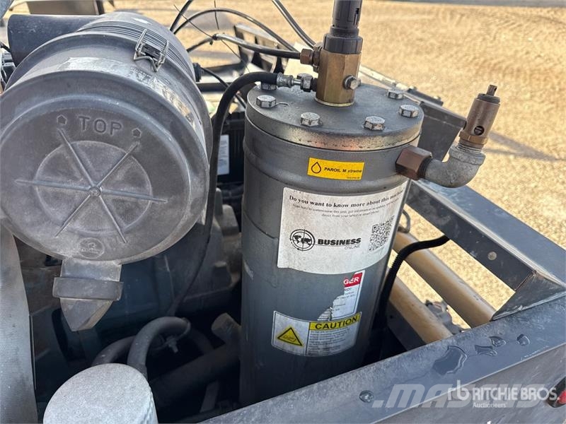 Chicago Pneumatic CP185 185 cfm Air Compressor Kompresory
