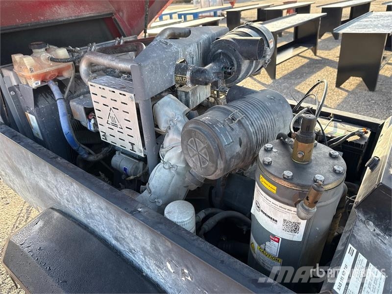 Chicago Pneumatic CP185 185 cfm Air Compressor Kompresory