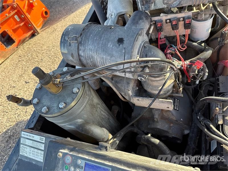 Chicago Pneumatic CP185 185 cfm Air Compressor Kompresory