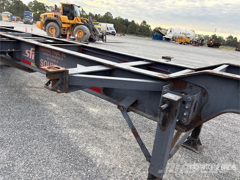 Chief Transportation Product 46 ft T/A Extendable Contai Kontejnerske prikolice