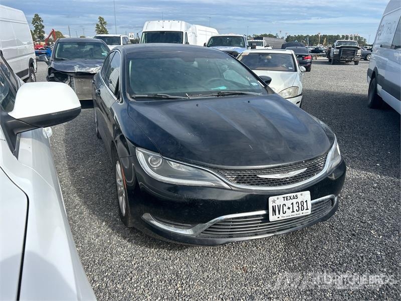 Chrysler 200 Voiture