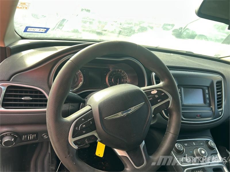 Chrysler 200 Voiture