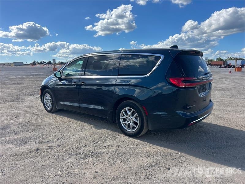 Chrysler Pacifica Minivan Automobili
