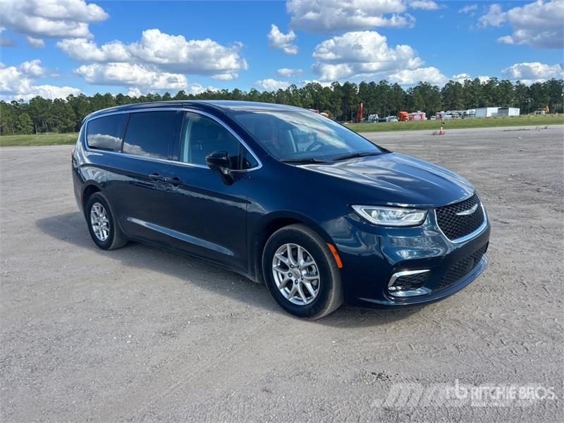 Chrysler Pacifica Minivan Automobili