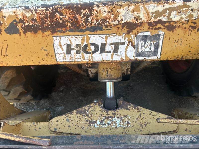 Clark Bobcat 631 Skid Steer Loader Skid steer mini utovarivači
