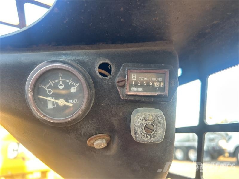 Clark Bobcat 631 Skid Steer Loader Skid steer mini utovarivači