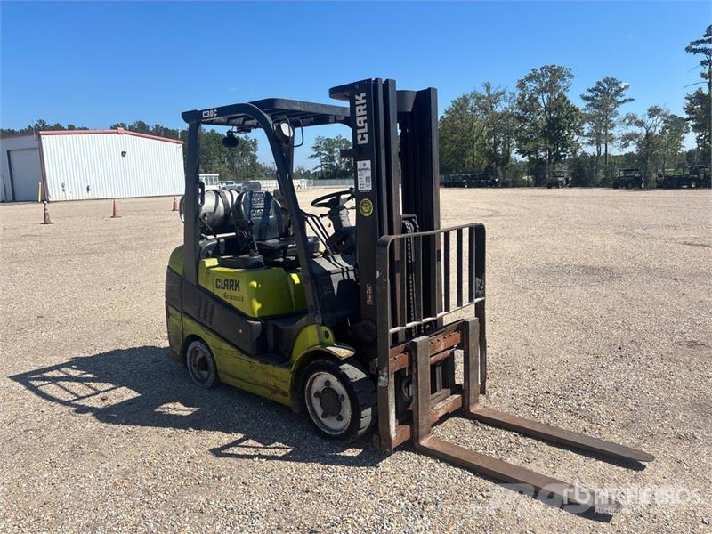 Clark C30CL 5450 lb Cushion Tire Forklift Інше