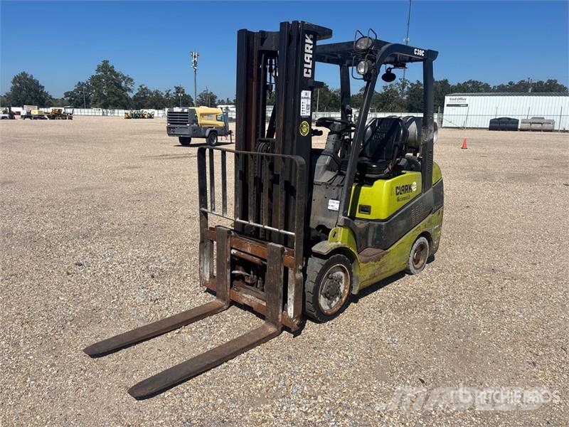 Clark C30CL 5450 lb Cushion Tire Forklift Інше