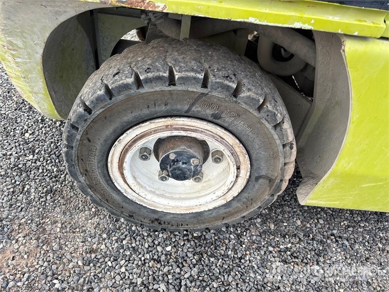 Clark C45D 8050 lb Cushion Tire Forklift Targoncák-Egyéb