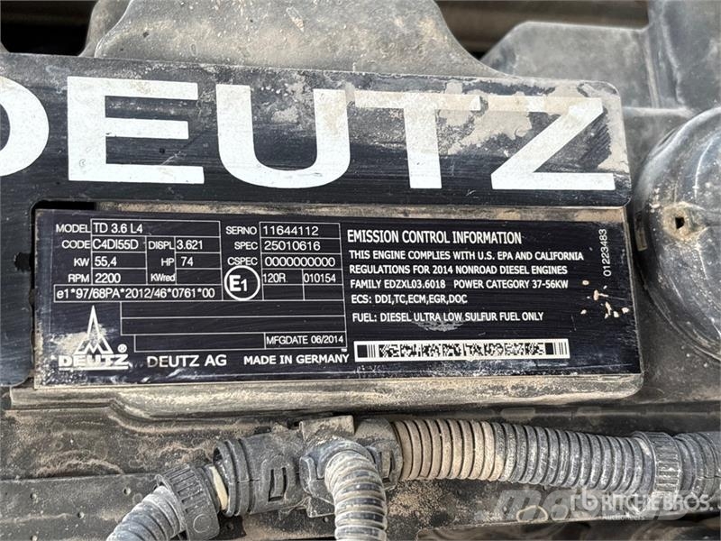 Clark C45D 8050 lb Cushion Tire Forklift Targoncák-Egyéb