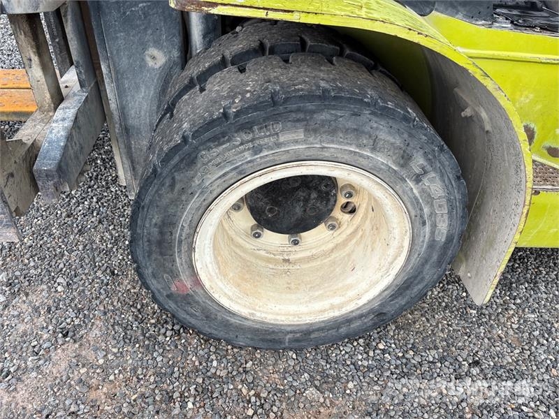Clark C45D 8050 lb Cushion Tire Forklift Targoncák-Egyéb