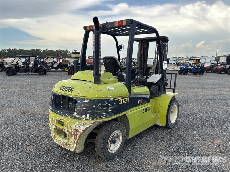 Clark C45D 8050 lb Cushion Tire Forklift Targoncák-Egyéb
