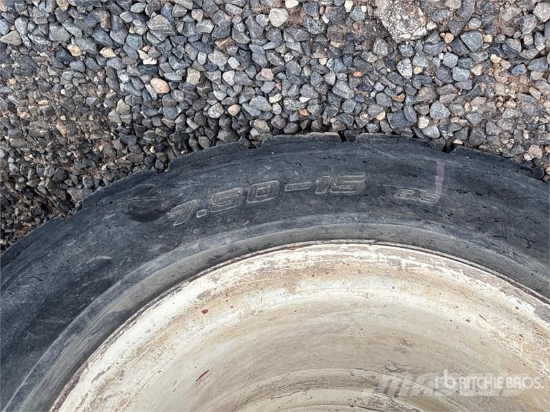 Clark C45D 8050 lb Cushion Tire Forklift Targoncák-Egyéb