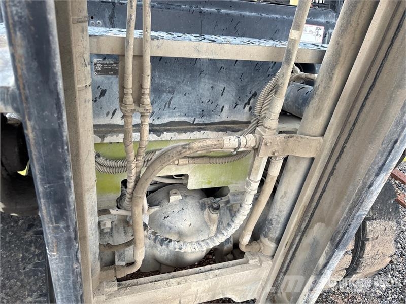 Clark C45D 8050 lb Cushion Tire Forklift Targoncák-Egyéb