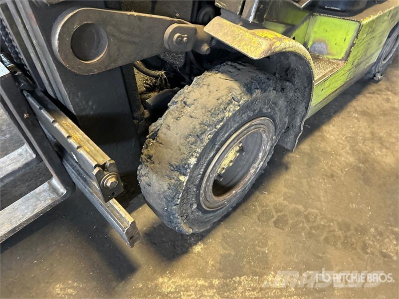 Clark CGP-25 5000 lb Pneumatic Tire Forklift Heftrucks overige