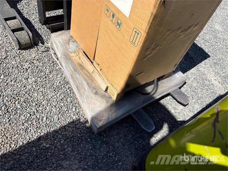 Clark NPX20 3800 lb Electric Forklift 电动叉车