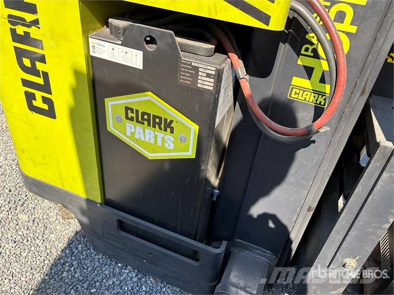 Clark NPX20 3800 lb Electric Forklift 电动叉车