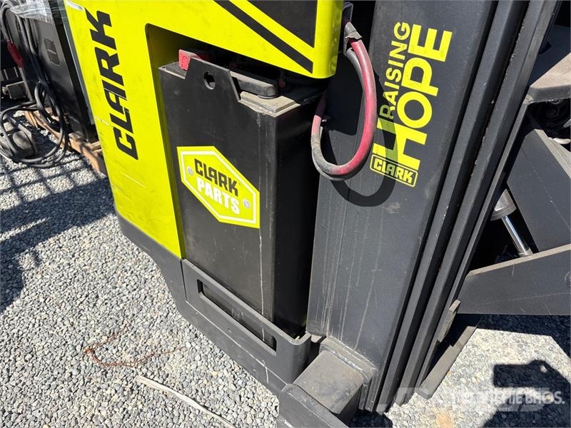 Clark NPX20 3800 lb Electric Forklift 电动叉车