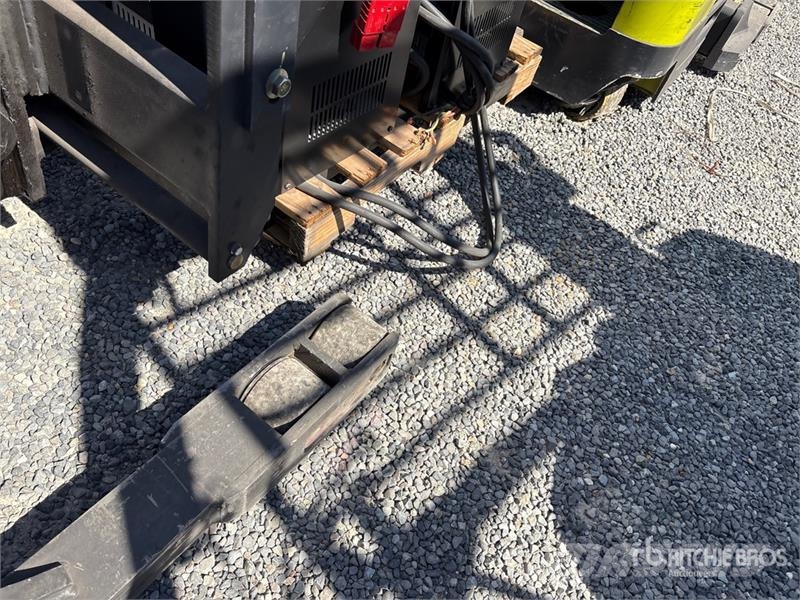Clark NPX20 3800 lb Electric Forklift 电动叉车