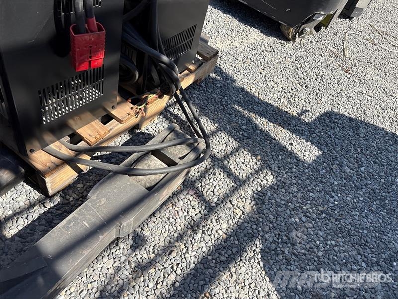 Clark NPX20 3800 lb Forklift Empilhadores - Outros