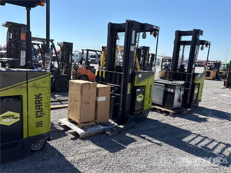 Clark NPX20 3800 lb Forklift Empilhadores - Outros